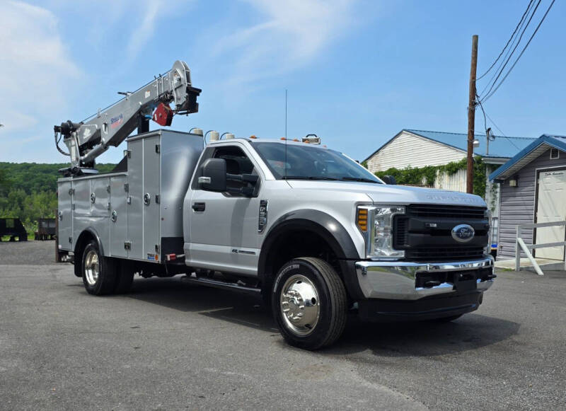 ford f-550 super duty chassis cab 2019 1FDUF5HT2KDA06739 image ford f-550 super duty chassis cab 2019 1FDUF5HT2KDA06739 image
